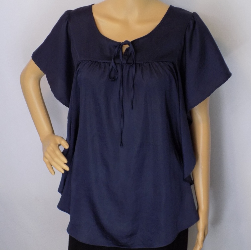 OutBack Red flowing top tie scoop-neck top